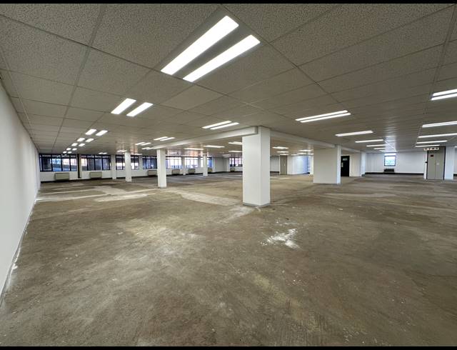 815M² OFFICE TO LET IN SANDTON CENTRAL
